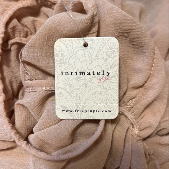 NWT Free People Juliet Ruffle Bodysuit Size Medium Antique Shell - Picture 5 of 6